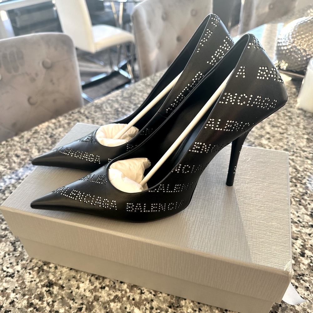 Authentic Balenciaga Black Leather Pumps